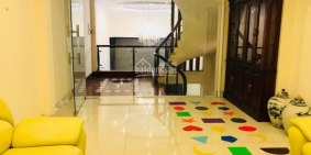 Cho thuê nhà Hào Nam Q. Đống Đa làm văn phòng, 12tr/tháng.