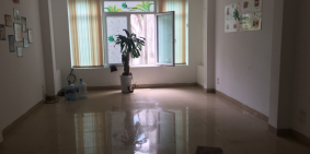 Cho thuê văn phòng tại 83 Nguyễn Khang,40m2,điều hòa,thang máy,giá chỉ 6,5tr.