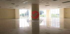 Văn phòng cho thuê quận 5 dt 545m2 MT Nguyễn Trãi giá 307tr