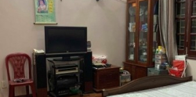 Bán nhà giảngVõ,KD được, gần ĐẠI HỌC VĂN HÓA HÀ NỘI,DT: 32m x 3 tầng,giá 2ty750