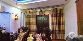 Cần bán nhà tại Hoa Bằng Cầu Giấy, DT 43m2.