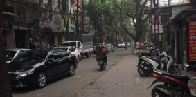 Bán gấp nhà 4 tầng MP Nghĩa Tân DT 35m2, vị trí đẹp nhất phố KD tốt, giá 10,5 tỷ