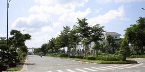 Cần bán gấp KDC Tân Đức, mặt 24A 1.3 tỷ, 125m2, SHR, chính chủ bán gấp