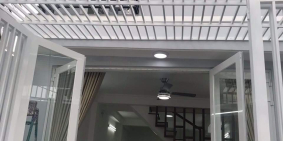 Bán Gấp Nhà 1 lầu 1 trệt,DT 68,4m2,giá 1 Tỷ 200 Triệu,SHR,Phan Văn Hớn,