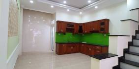 Nhà mặt tiền đường 38 thích hợp kinh doanh cần bán gấp. Chính chủ sổ riêng.