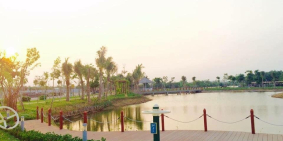 Bán nhà phố mặt tiền ngã ba Trà Cổ thuận tiện kinh doanh buôn bán