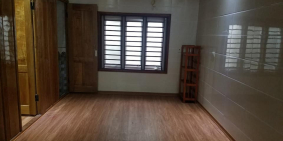 Bán nhà 2 tầng đẹp, ngõ đường Nguyễn Bỉnh Khiêm, phường Hưng Dũng