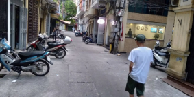 Bán nhà Lý Nam Đế Ngõ Ôtô Qua Nhà, Dt 33m2 * 5 Tầng . Giá 5,2 Tỷ