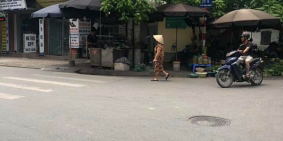 Bán nhà mặt phố Mai Động, Hoàng Mai tiện kinh doanh 24m2 * 4 tầng, giá 2.85 tỷ.