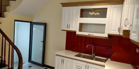 NHÀ RIÊNG MỚI ĐẸP PHỐ GIÁP BÁT 45M 5 TẦNG.