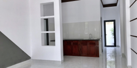 Mua nhà đẹp - Rinh xe sang - Nhà 2 tầng hoàn thiện 100% - dọn vào ngay