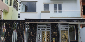 Biệt Thự Mini Phan Văn Hớn , Q12,2 Lầu Lót Gỗ , DT:10x18,SHR,Giá 2 Tỷ 7,lh:0777-