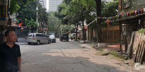 Bán nhà riêng khu Đồng Me, Mễ Trì, 5 tầng, có gara ô tô.