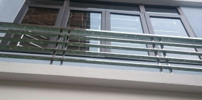 Nhà mới rất đẹp Chính chủ bán, full nội thất  gần ngã Tư canh 34m*4T giá 2,15 tỷ