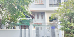 Biệt Thự 2 lầu cho thuê mặt tiền đường 152 Cao Lỗ Phường 4 Quận 8 - 8x20m - 30Tr