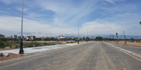 Tôi cần bán lô đất 2 mặt tiền đường 22m5 TTTP thông thẳng sân bay Đồng Hới