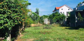 Bán đất ngõ Lê Lai gần cổng vào sân bay TP. Đồng Hới. LH 0383 785 922