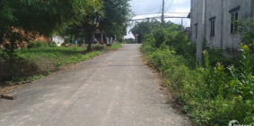 380M2 ĐẤT THỔ CƯ MẶT TIỀN ĐƯỜNG CÂY TRÔM,GIÁ 4 TRIỆU/M2. CÓ SỔ RIÊNG.