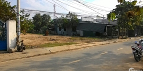 Sang lô đất trồng cây 800m2 có 200m2 thổ cư