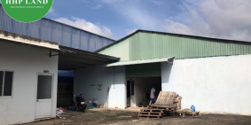 Cho Thuê KHO XƯỞNG 750m2, gần cây xăng Suối Linh,cách mặt tiền xa lộ Hà Nội 100m