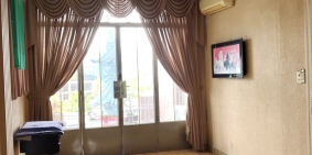 Cho thuê nhà nguyên căn mặt tiền đường Hưng Phú Phường 9 Quận 8