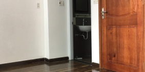 Cho thuê nhà nguyên căn hẻm Huỳnh Văn Bánh, Phú Nhuận, tiện làm VP