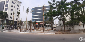 Cần cho thuê văn phòng mặt phố  Phạm Hùng giao Nguyễn Hoàng