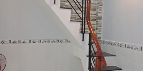 Cho Thuê Nhà nguyên căn hẻm c8 đường Phạm Hùng.