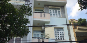 Nhà nguyên căn, có tầng hầm, chợ Linh Trung, Thủ Đức cho thuê.