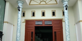 1 lầu 1 trệt 1 phòng khách , 3 phòng ngủ