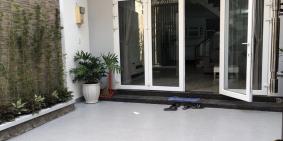 Biệt thự HXH Thành Thái- 3/2 quận 10 ( đi 3/2 vô là khu Víp) đẹp y hình