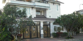 BÁN NHÀ GẦN CỔNG 11,CHỈ 2 TỶ,SỔ RIÊNG, THỔ CƯ 100%,LH:0852252639