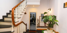 Cần bán nhà Khương Thượng, DT 30m2, 5 tầng, 4,9 tỷ