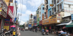 Bán nhà MTKD Tân Hương (ngay cổng chợ) Q.Tân Phú DT 5.8x14m cấp 4 đang cho thuê