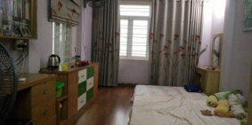 BÁN NHÀ 40M MẶT PHỔ NHỔN, MẶT TIỀN 6 M, HƠN 5 TỶ. LH 0972-642-825