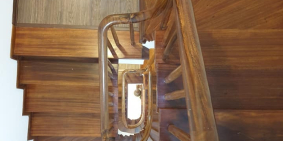 Nhà đẹp ngõ 612 Đê La Thành 45m 5T 4.2 tỷ bán gấp.