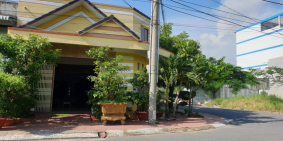 Bán RẺ nhà 2 mặt tiền 8,25×22=180m2 trung tâm TP Cà Mau 2tỷ650