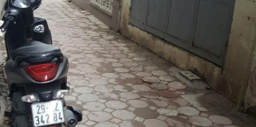 Cần bán nhà gần ngã tư Sở. Khu dân trí cao, ôto vào gần nhà.  Giá 3,8 Tỷ