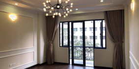 Bán Nhà *Kinh Doanh_2 Mặt Tiền*: 50m2x5 Tầng, MT 4m, Gía 7,8 tỷ, Nguyên Hồng_Đốn