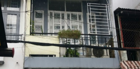 Bán gấp nhà đẹp hẻm 10m đường Minh Phụng Q11 giá rẻ