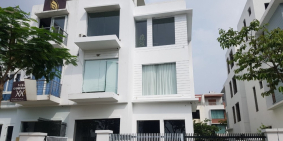 Văn phòng tầng 3 Biệt Thự đường Tố Hữu