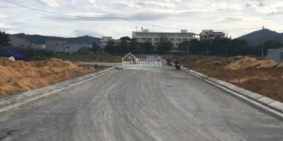 Lô góc 150m2, 2 mặt tiền, ngang 8m, đường Nguyễn Xí, cách biển 500m, giá rẻ nhất