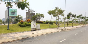 Thanh lý đất nền mặt tiền đường Phan Văn Hớn