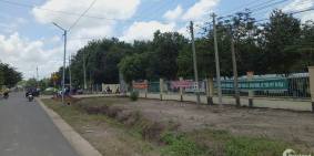 Tôi BÁN ĐẤT GẦN CHỢ,DT 250M2,thổ cư 50m2 , GIÁ 430TR,SHR