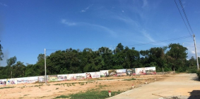 LÔ GÓC Gần ỦY Ban Xã Nghĩa Thắng - Quảng Ngãi