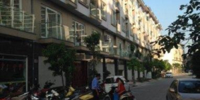 Cho thuê tầng 1 – 76m2 làm văn phòng, kinh doanh, KĐT Mộ Lao.