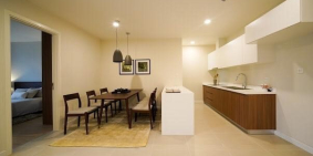 Kosmo Tây Hồ - căn góc 3PN 117m2 - 2 lô gia Đông Nam - view Hồ tây thoáng mát