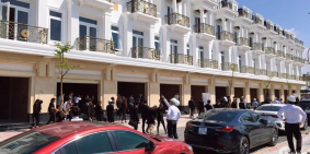 Bán nhà ngay Chợ Gò Đen giá 1ty5 thiết kế 1 trệt 3 lầu .SHR có ngân hàng hỗ trợ