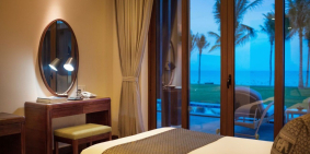 Cần bán 2 bất động sản ngay mặt biển Bãi Dài, giá 29 tỷ, đủ sổ