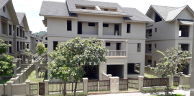 Biệt thự nhà vườn tại  gần chùa thầy, cạnh đại lộ thăng long